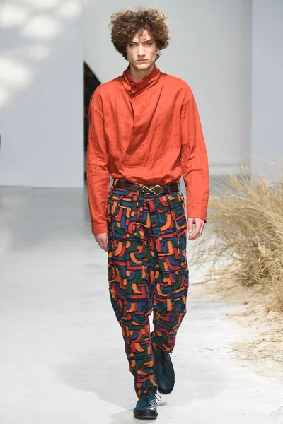 Look 21